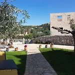 Emilia\'S Guest House Ground Floor