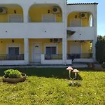 Digkas Apartments