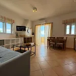 Apartment In Theologos