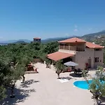 Selinitsa Stone Home - Mani\'S Private Pool Retreat