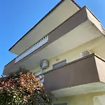 Eυχάριστο Εξοχικό Με Όμορφη Θέα