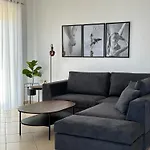 Eros Apartment Superb View