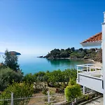 Villa Just On The Sea 2