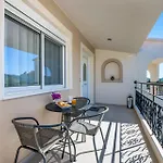 Nimarevi Apartment
