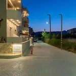 Coastal Key Penthouse Overlooking The Sea