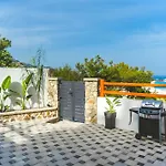 Casa Zoe Luxurious Retreat