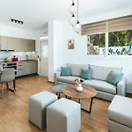 Casa Zoe Luxurious Retreat