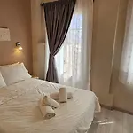 Hotel Diana