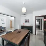 Seaside Breeze - 2 Bdrm Apartment In Palaio Faliro - Sea View