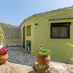 Victoria\'S House
