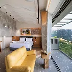 Aelia Suites