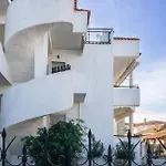 Poline Apartment