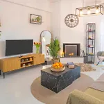Top Floor Apartment In Chalkida