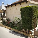 Nicolas Studios & Apartments