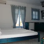 Blue & Sea Studios Apartments