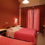 Hotel Varonos
