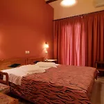 Hotel Varonos