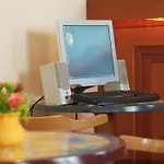 Acropole Delphi City Hotel