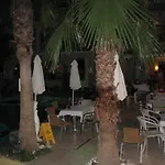 Zante Plaza Hotel & Apartments