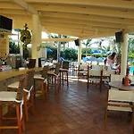 Parthenis Hotel & Suites
