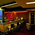 Amphitryon Hotel