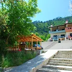 Ntinas Filoxenia Hotel & Spa