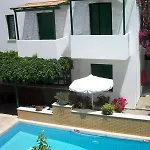 Konaki Studios & Apartments