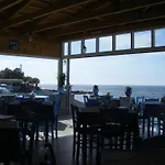 Socrates Apartmens & Restaurant