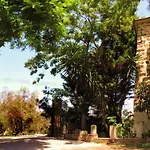 Clio Apartments