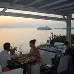 Nikolas Hotel