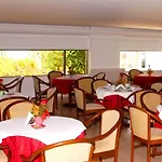 Elysee Hotel