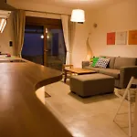Horizonte Seafront Suites