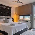 Nireon Apartment