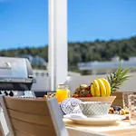 Euphoria Luxury Apartment