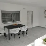 Θαλασσινή Αυρα