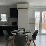 Athenian Modern 2Bd Apt Next To Metro And Archaeological Museum
