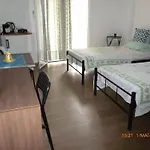 Nikos Rooms