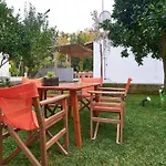 Sunset Studios - Suites With Seaview & Back Side Apartements