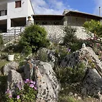 Konstas Stone Island House In Meganisi