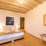 Mylos Seaside Experience