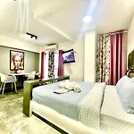 Mini Suite Home