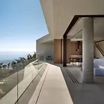 Opsis Villas, A Waterfront & Architectural Retreat