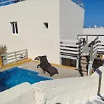 Anemomilos Villa