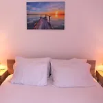 Sea And Sun Apartment
