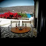 Vardia Bay Studios