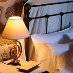 Nymfes Guesthouse
