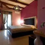Ideal Boutique Hotel
