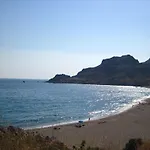 To Livadi