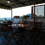 Sundy\'S Studios