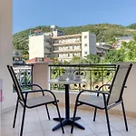 Niovi Luxury Apartments